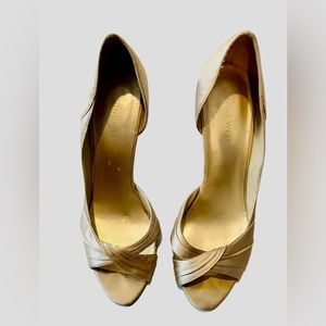 Nine West gold high heels, size 7